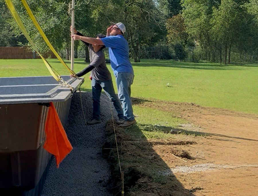 fiberglass pool leveling and lateral filling