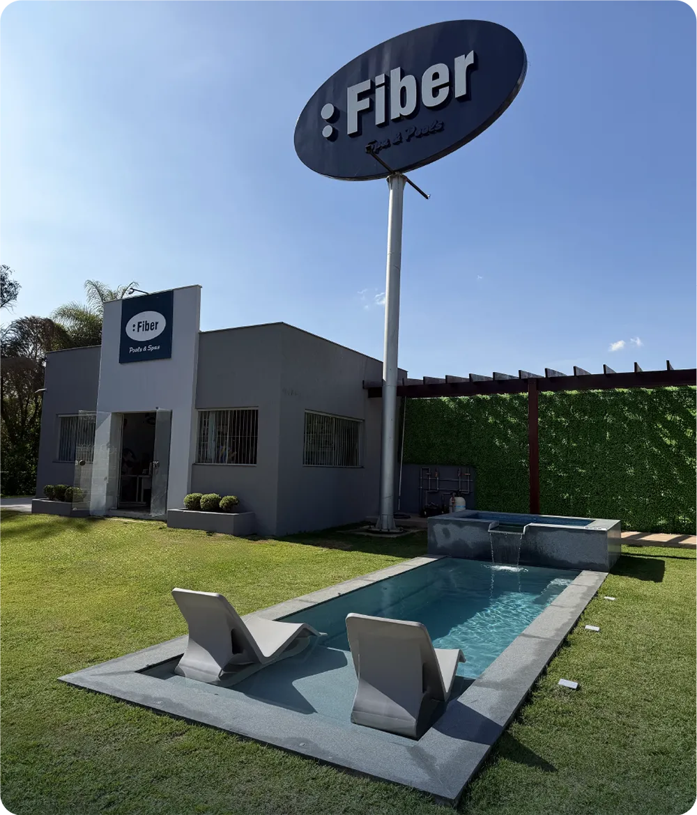 Fiber network storefront with a pool on display